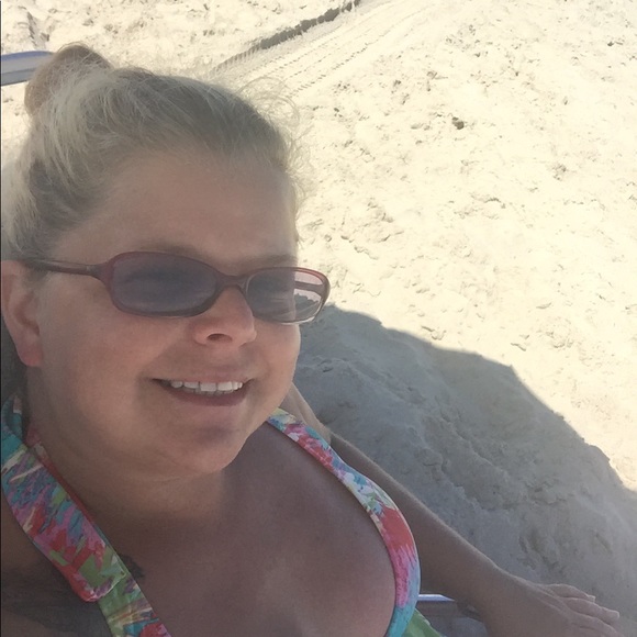 Meet your Posher, Beverly - Picture 4 of 8